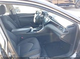 Toyota Camry Le 4T1B11HK5KU692717 photo