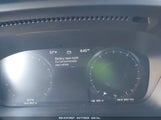 VOLVO XC40 T4 R-DESIGN YV4AC2HM1K2105875 снимка