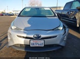 TOYOTA PRIUS THREE TOURING JTDKARFU3H3049806 снимка
