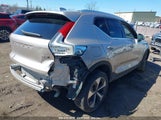 VOLVO XC40 B5 PLUS BRIGHT THEME YV4L12UE3R2290695 снимка