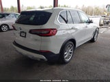 BMW X5 XDRIVE40I 5UXCR6C05P9R85868 photo