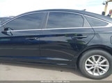 HYUNDAI SONATA SE 5NPE24AF3KH765235 снимка