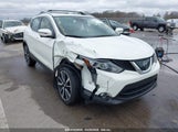 NISSAN ROGUE SPORT SL JN1BJ1CR8HW107542 снимка