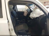 JEEP PATRIOT LATITUDE 1C4NJRFB6FD333031 снимка