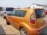 KIA SOUL + KNDJT2A23B7270423 снимка