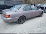 TOYOTA CAMRY LE 4T1SK12E0RU463582 снимка