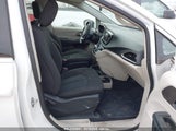 CHRYSLER VOYAGER LX 2C4RC1CG4NR103397 снимка