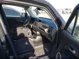 JEEP RENEGADE LATITUDE ZACCJABT1FPB77831 photo