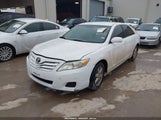 TOYOTA CAMRY LE 4T1BF3EK7AU553317 снимка
