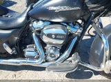 HARLEY-DAVIDSON FLHX STREET GLIDE 1HD1KBC15HB692625 снимка