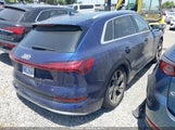 AUDI E-TRON PREMIUM QUATTRO WA1AAAGE4NB020119 снимка
