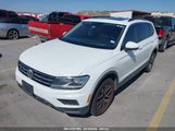VOLKSWAGEN TIGUAN 2.0T SE/2.0T SEL/2.0T SEL R-LINE/2.0T SEL R-LINE BLACK 3VV3B7AX7KM139460 photo