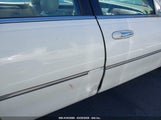 LINCOLN TOWN CAR SIGNATURE 1LNHM81W94Y650604 photo