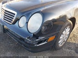 MERCEDES-BENZ E 320 WDBJF65J1YB058351 fotografie