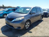 TOYOTA SIENNA LE V6 5TDKK3DC0BS055346 снимка