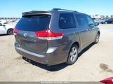 TOYOTA SIENNA LE V6 5TDKK3DC0BS055346 снимка