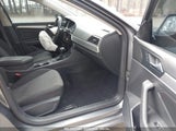 VOLKSWAGEN JETTA 1.4T R-LINE/1.4T S/1.4T SE 3VWC57BU4KM022832 снимка
