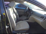 HYUNDAI ELANTRA SE KMHD74LF2HU122590 снимка