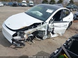 TESLA MODEL Y LONG RANGE DUAL MOTOR ALL-WHEEL DRIVE 7SAYGDEE3RA258490 photo