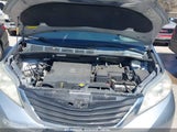 TOYOTA SIENNA LE V6 8 PASSENGER 5TDKK3DC2DS389493 fotografie