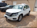 VOLKSWAGEN TIGUAN R-LINE/S/SE/SEL WVGBV3AX6EW561603 снимка