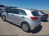 KIA RIO LX 3KPA25AB1JE075794 снимка