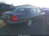 LINCOLN TOWN CAR SIGNATURE LIMITED 2LNBL8CV2AX602015 снимка