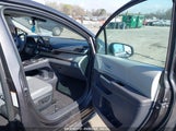 TOYOTA SIENNA XLE 5TDYRKEC1RS190859 снимка