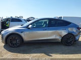 TESLA MODEL Y LONG RANGE DUAL MOTOR ALL-WHEEL DRIVE 7SAYGDEEXSF240903 снимка