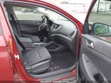 HYUNDAI TUCSON SEL KM8J33A4XJU832370 снимка