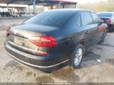 VOLKSWAGEN PASSAT 2.0T R-LINE/2.0T S 1VWAA7A33JC010585 снимка