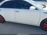 Toyota Camry Le 4T1BE46KX8U770281 снимка
