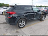 HYUNDAI TUCSON SE KM8J23A40KU874423 снимка