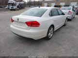 VOLKSWAGEN PASSAT 1.8T SE 1VWBS7A36EC051767 снимка