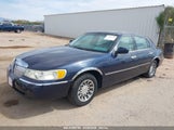 LINCOLN TOWN CAR SIGNATURE 1LNHM82W71Y629504 fotografie