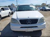 MERCEDES-BENZ ML 320 4JGAB54E1YA145891 снимка