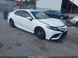 TOYOTA CAMRY SE 4T1T11AK7NU668664 fotografie