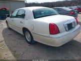 LINCOLN TOWN CAR EXECUTIVE 1LNFM81W6WY716875 fotografie