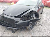 TESLA MODEL Y LONG RANGE DUAL MOTOR ALL-WHEEL DRIVE 5YJYGDEE5MF076556 fotografie