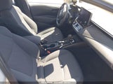 TOYOTA COROLLA LE 5YFEPMAE3NP277998 снимка