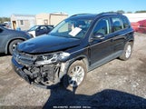 VOLKSWAGEN TIGUAN 2.0T/2.0T S WVGAV7AXXHK045095 снимка