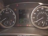 HYUNDAI ELANTRA SE 5NPD74LF2HH208612 снимка