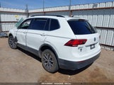 VOLKSWAGEN TIGUAN 3VV3B7AXXKM139582 снимка