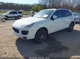 Porsche Cayenne Platinum Edition WP1AA2A2XHKA85652 fotografie