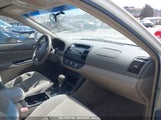 TOYOTA CAMRY LE 4T1BE32K25U015248 снимка