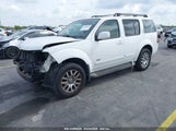 NISSAN PATHFINDER SE V8 5N1BR18A98C628811 снимка