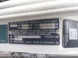 MERCEDES-BENZ 300 E WDBEA30D1JA575693 снимка