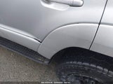 TOYOTA 4RUNNER SR5 SPORT V6 JTEBU14R240023681 снимка