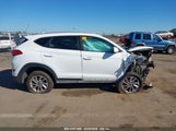 HYUNDAI TUCSON SEL KM8J3CA42JU708190 снимка