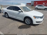 VOLKSWAGEN PASSAT 1.8T WOLFSBURG EDITION 1VWAT7A32EC099677 снимка
